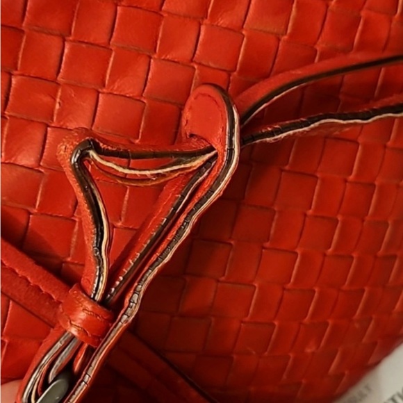 Bottega Veneta Red Intrecciato Leather Nodini Crossbody Bag - As described - Picture 13 of 16